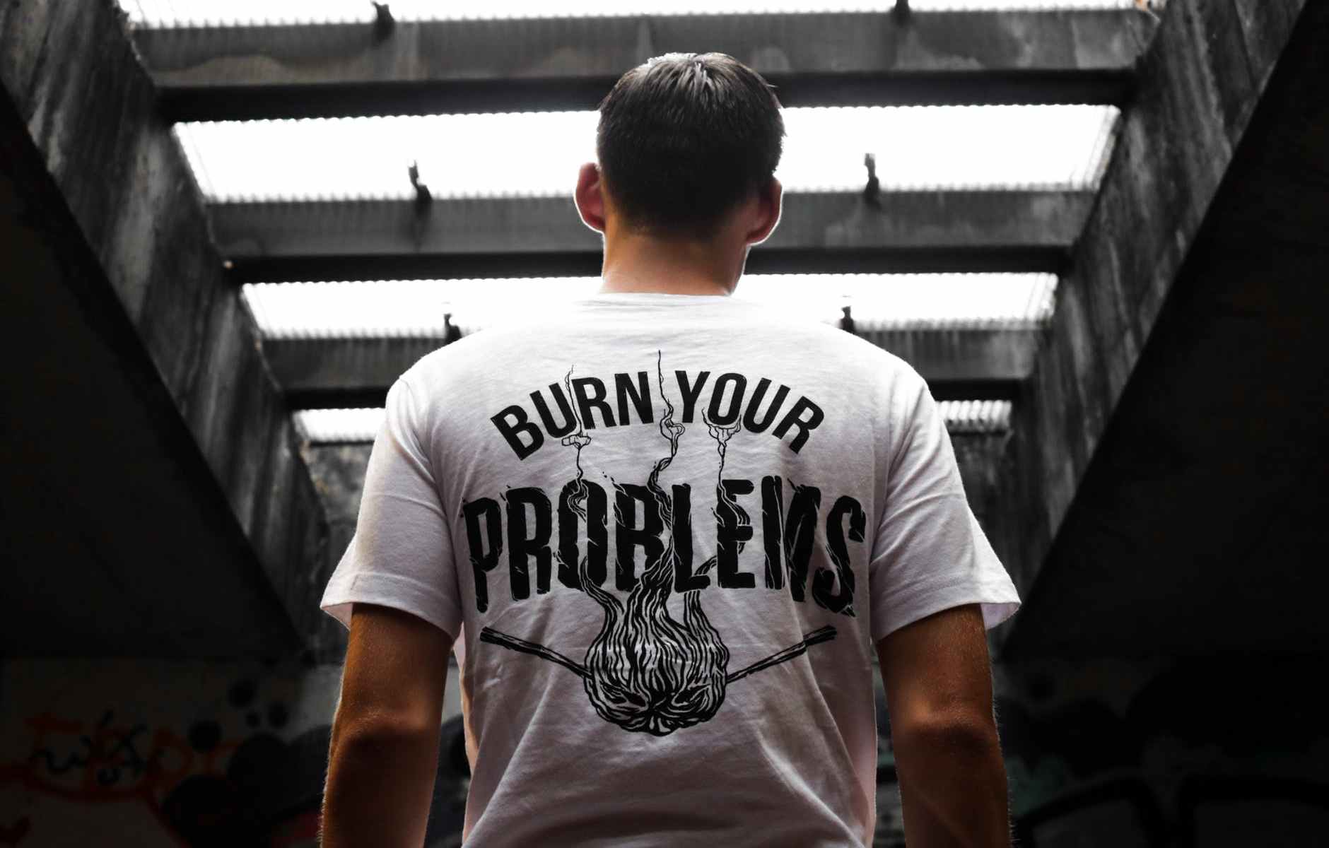 Lion Logert über Probleme